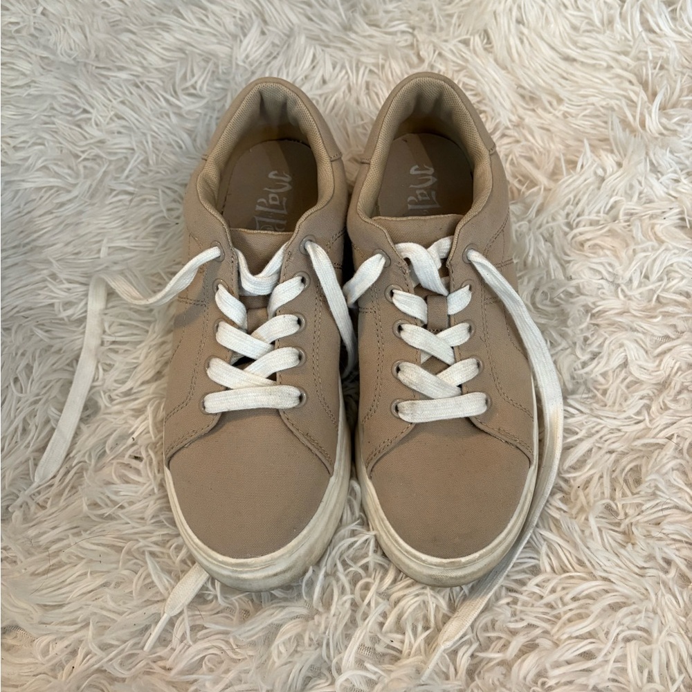 Mad Love Tan Sneakers with White Laces